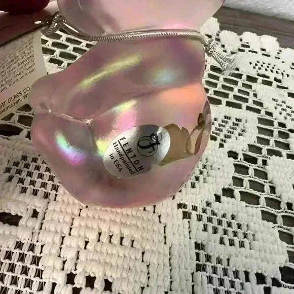 Fenton Pink Opalescent Hand Painted Floral Glass Bear Artist Signed By Artist. - Picture 3 of 11